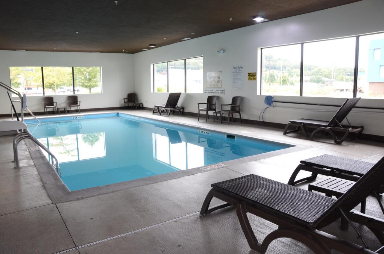 קייב סיטי Comfort Inn & Suites מראה חיצוני תמונה