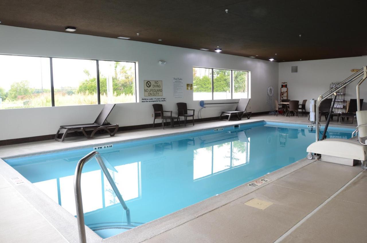 קייב סיטי Comfort Inn & Suites מראה חיצוני תמונה