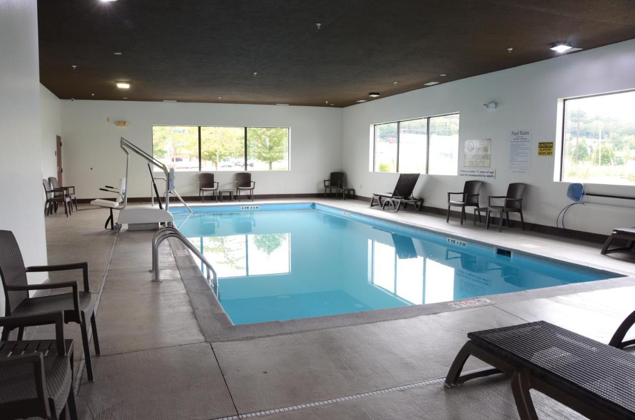 קייב סיטי Comfort Inn & Suites מראה חיצוני תמונה