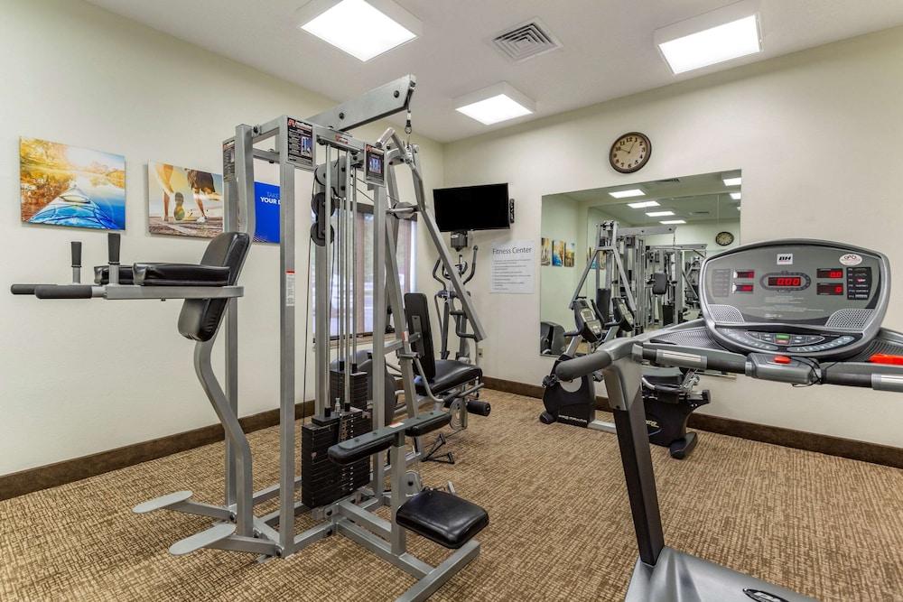 קייב סיטי Comfort Inn & Suites מראה חיצוני תמונה