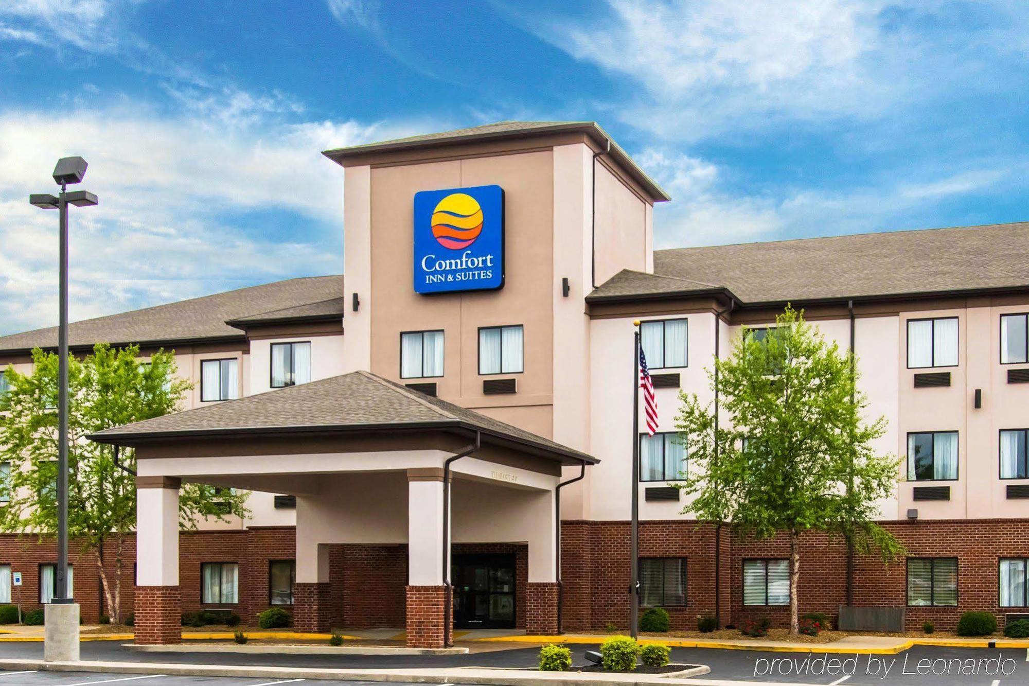 קייב סיטי Comfort Inn & Suites מראה חיצוני תמונה