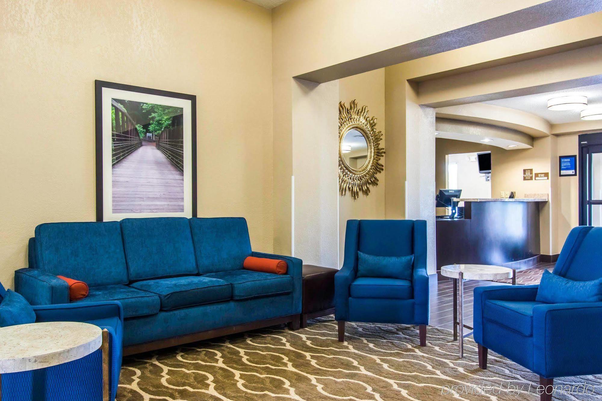 קייב סיטי Comfort Inn & Suites מראה חיצוני תמונה