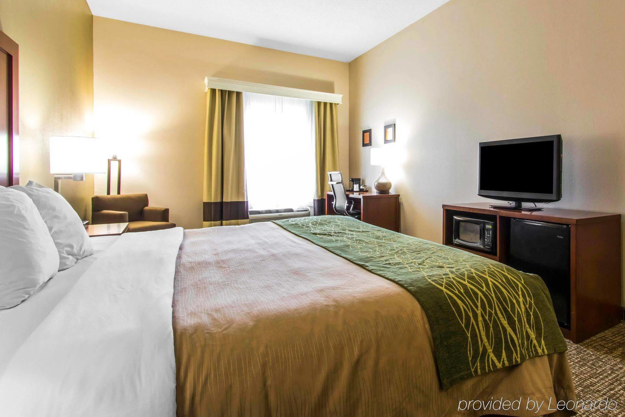 קייב סיטי Comfort Inn & Suites מראה חיצוני תמונה